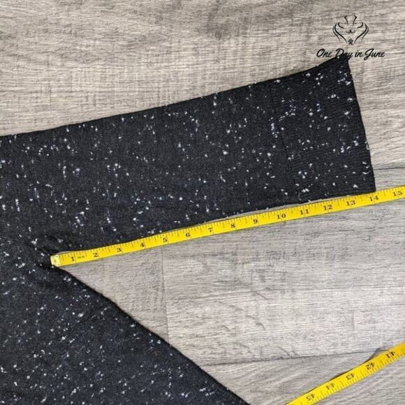 Loft Petites Speckled Lightweight Keyhole Sweater Size XXS - Picture 3 of 11